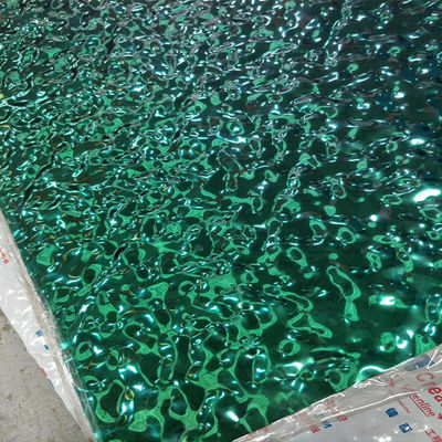 304 0.6mm मोटी दर्पण पीवीडी हरे रंग के स्टेनलेस स्टील शीट पानी लहर स्टेनलेस स्टील छत पैनल